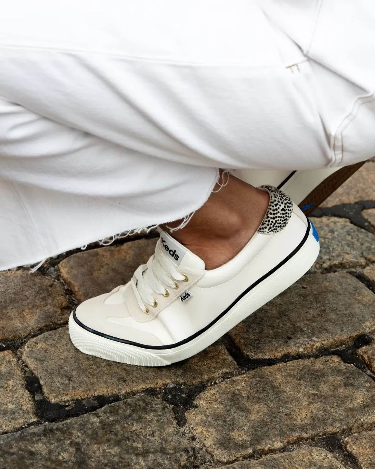 JUMP KICK T-TOE WHITE